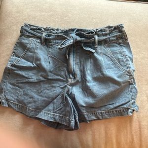 Mom Short with Tie Waist